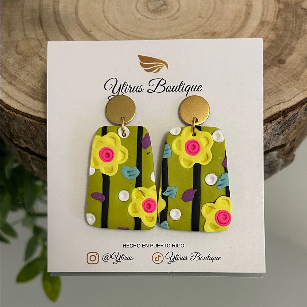 Floral Earrings - Green and Yellow